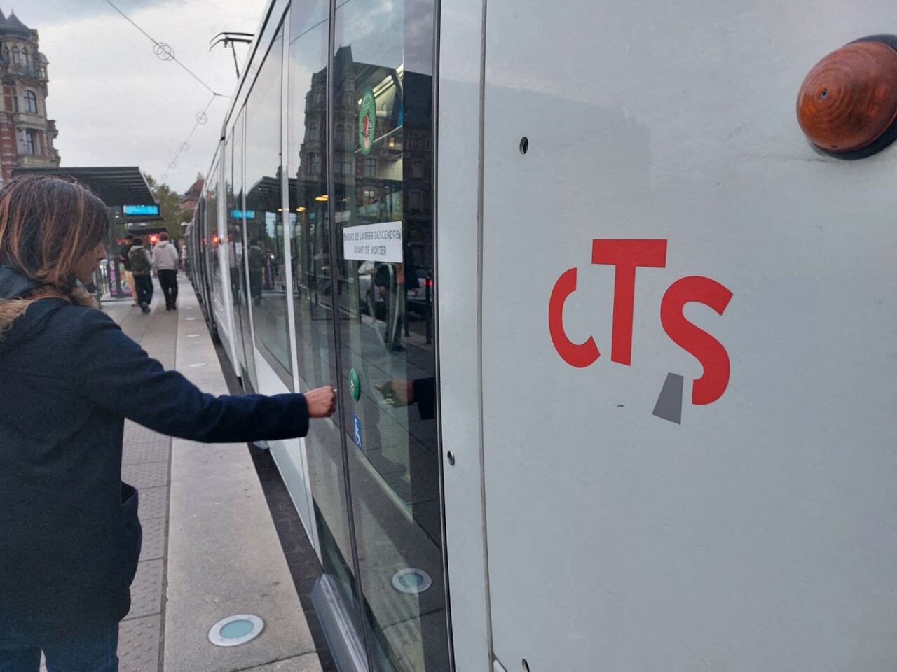 trams et bus modifiés pendant le marché de Noël de Strasbourg 2025, voici le détail