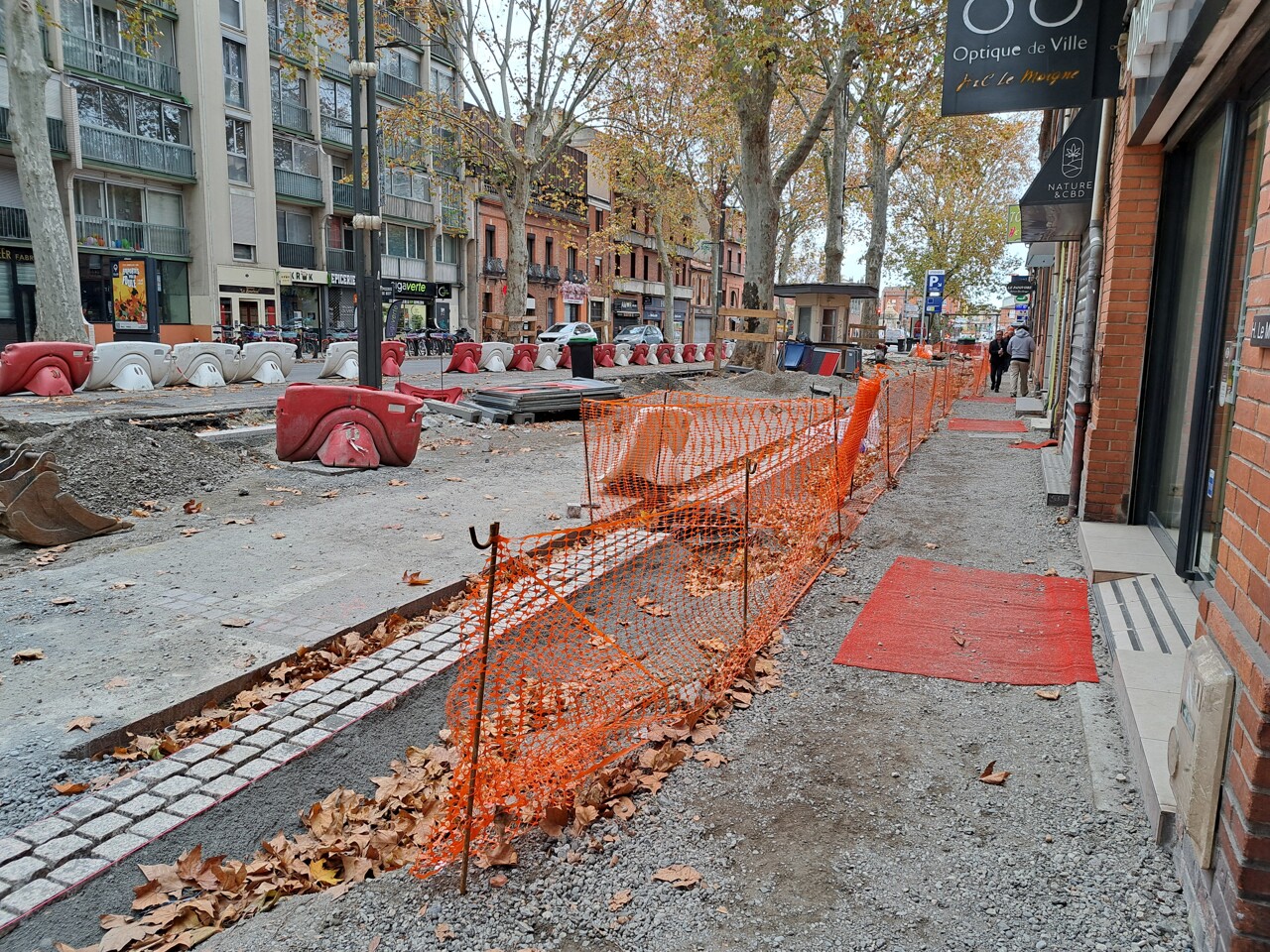 Toulouse. En travaux, cette grande avenue est un petit parcours du combattant : les commerçants s'impatientent