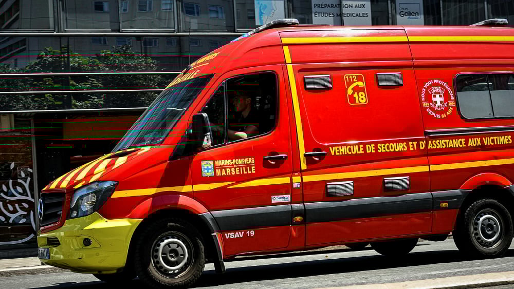 Une femme de 52 ans amputée d'une jambe après avoir été écrasée par une voiture, à Marseille