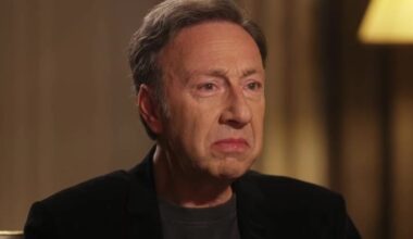 "Au moins je suis vivant" : cette douleur physique quotidienne que ressent Stéphane Bern