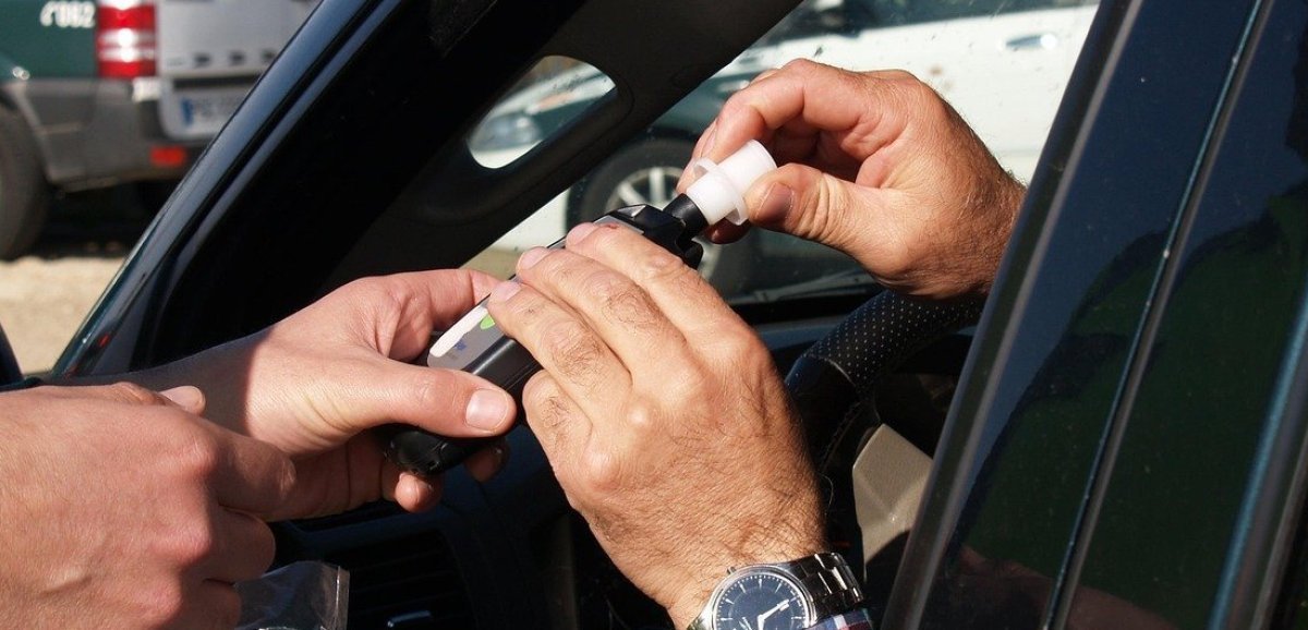 Rouen. Il est interpellé fortement alcoolisé au volant de son véhicule