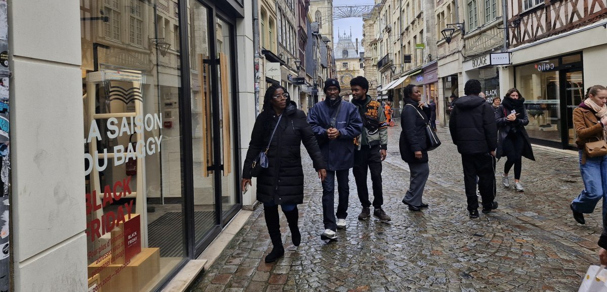 les Rouennais en profitent pour faire leurs achats de Noël