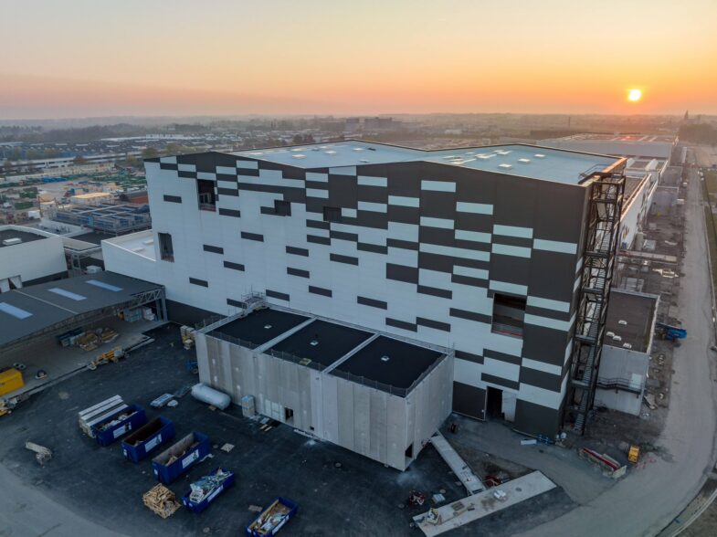 voiture électrique batetries gigafactory Automotive Cells Company ACC voitures électriques batteries chinoises Europe