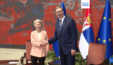 Vučić, le président serbe soutenu par l'UE, accusé d'avoir participé