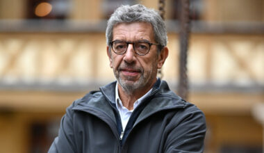 Votre rhume vous empêche de dormir ? Michel Cymes révèle LA technique pour en finir avec le nez bouché