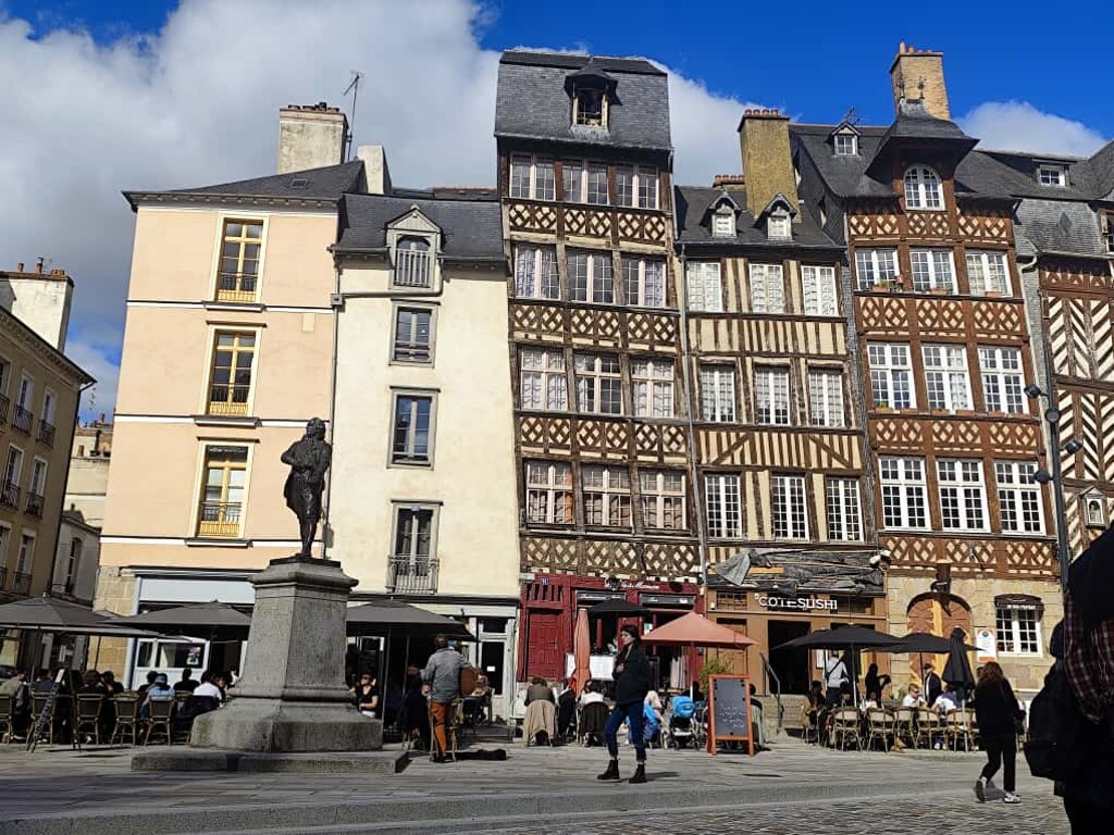 Tabacs, boulangeries, boutiques... La liste des commerces ouverts à Rennes ce mardi 11-Novembre
