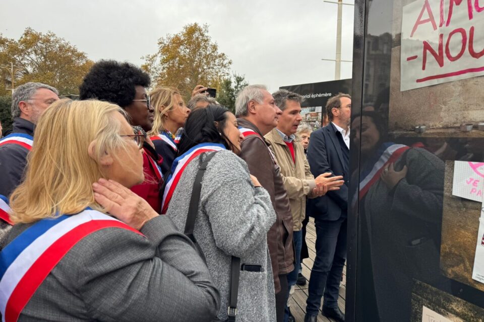 Le public présent au rassemblement a pu découvrir l'exposition composée des images et témoignages conservés par les Archives municipales depuis 2015.