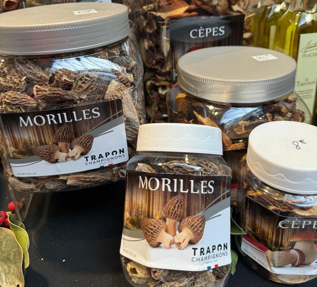 où se trouve le chalet de la société Trapon avec de beaux champignons ?