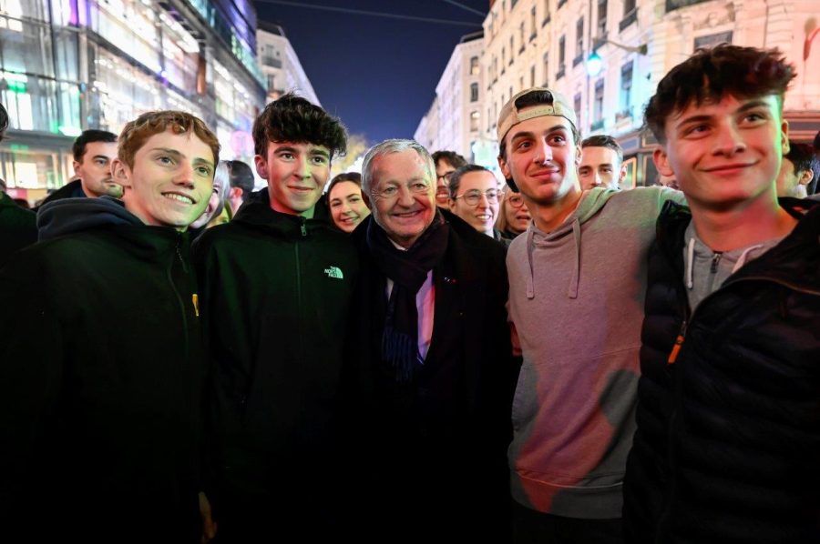 Fête des Lumières à Lyon. Au milieu des ruines, Jean-Michel Aulas marche sur l’eau -