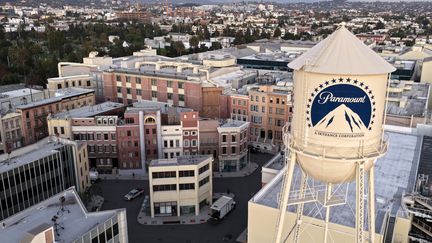Les studios Paramount à Los Angeles, en Californie, le 8 décembre 2025. (MARIO TAMA / GETTY IMAGES NORTH AMERICA / AFP)