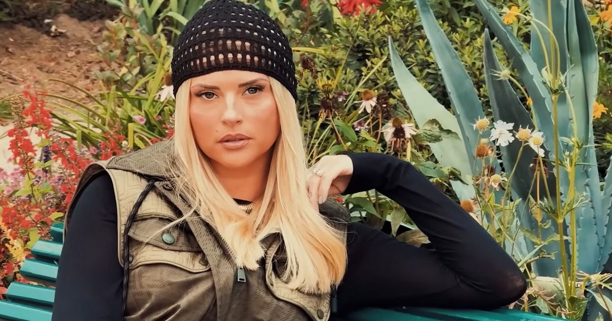 Kelly Vedovelli, nouvelle chroniqueuse dans TBT9 ? Elle fait le point, "Je suis trop contente"