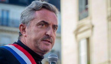 Stéphane Ravier dénonce un tag « christianophobe» sur une église