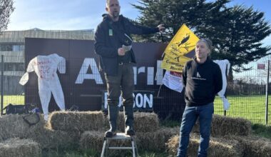 la Confédération paysanne se mobilise près de Rennes contre les abattages massifs