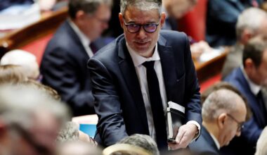 les députés votent à nouveau la suspension de la réforme des retraites