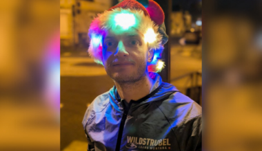 À Rennes, Romain lance un "calendRun" de l'Avent et reproduit des dessins de Noël en courant