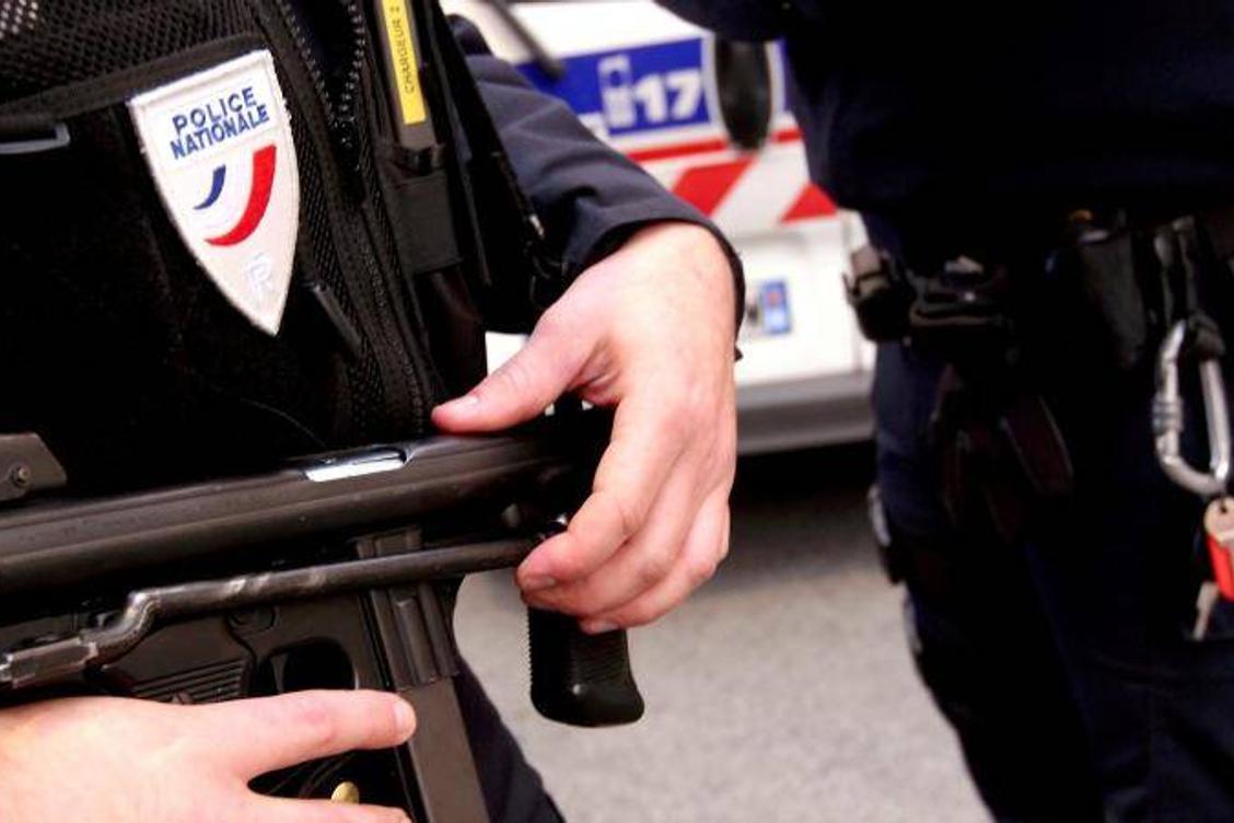 Un quinquagénaire interpellé à Toulon pour une série de vols de caméras de recul sur des voitures