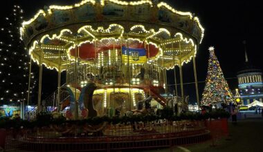 Vidéo. Des familles trouvent un rare calme au centre d'exposition ukrainien malgré les coupures de courant