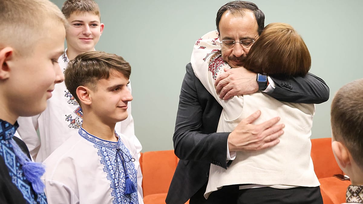 Níkos Christodoulídis en Ukraine : choqué par les histoires d'enfants enlevés par la Russie