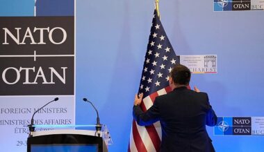 Rutte rejette les inquiétudes concernant l'engagement des États-Unis à l'égard de l'OTAN avant la réunion sur l'Ukraine