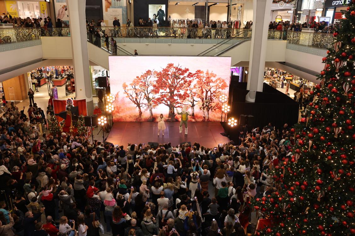 des milliers d’automobilistes à nouveau bloqués durant des heures dans le parking de Cap 3000
