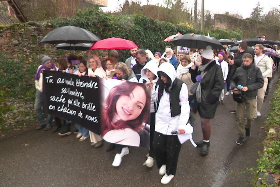 "Ce n'est pas un fait divers, c'est un fait de société", la marche blanche pour Zaïa a rassemblé plus de 1 000 personnes