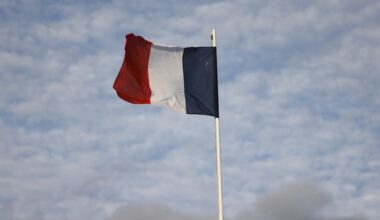 la France relève ses exigences pour l'obtention d'un titre de séjour à partir du 1er janvier 2026