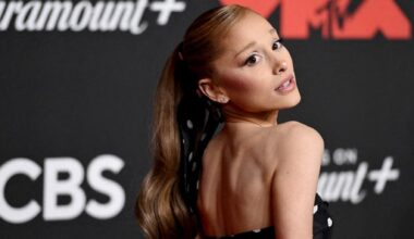 Ariana Grande en a marre qu’on parle de son corps et le fait savoir à ses fans