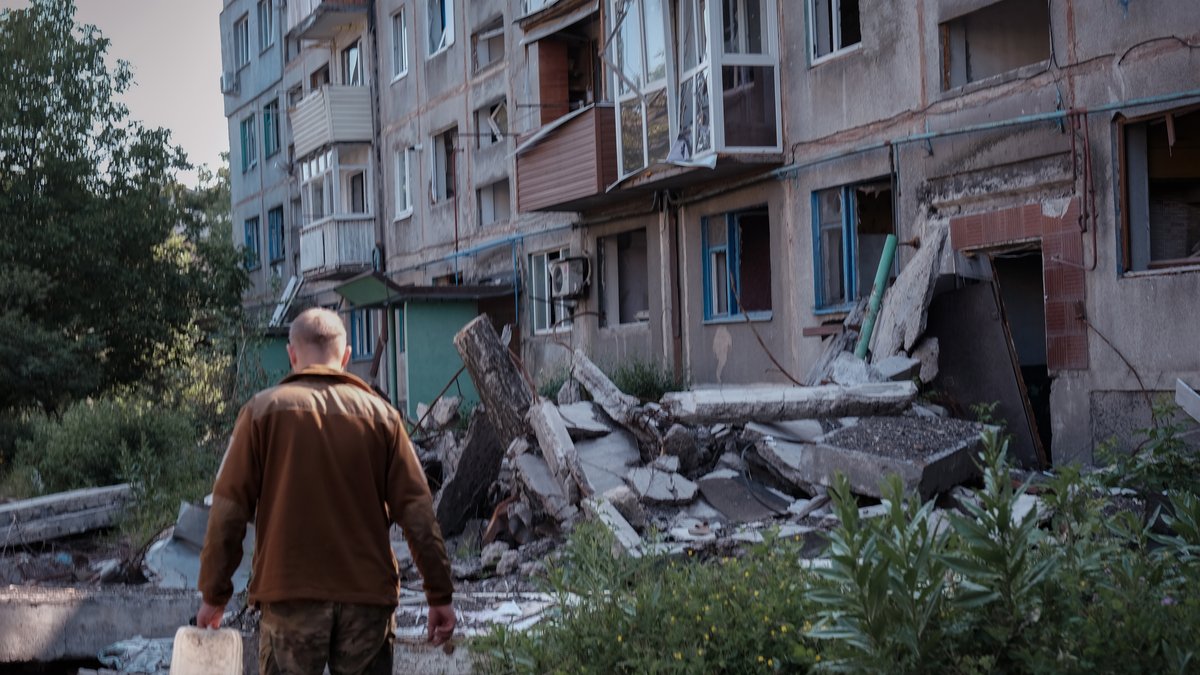 Guerre en Ukraine : la Russie revendique la prise des villes de Pokrovsk et Vovtchansk