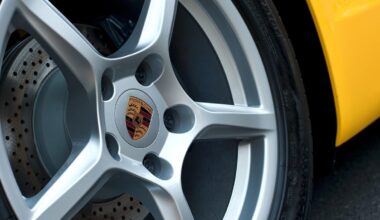 Guerre en Ukraine : encore un coup de maître pour les Ukainiens ? Impossible de déverrouiller les portes ou de démarrer le moteur, des centaines de Porsche tombent en panne en Russie