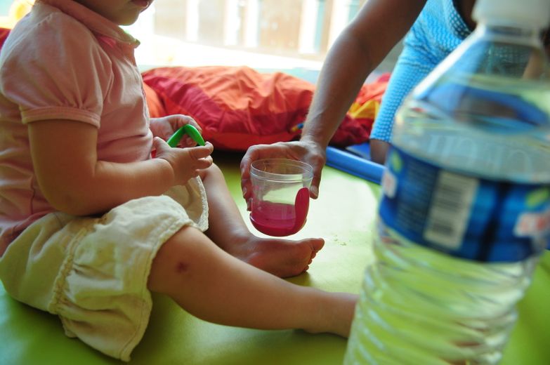 Les parents dénoncent aussi des problèmes de climatisation l’été.