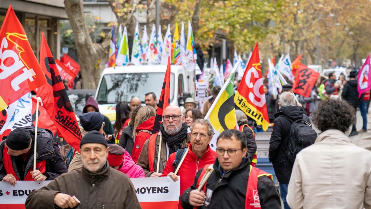 "Redonner la parole à la rue" : 400 manifestants à Montpellier contre le projet de budget