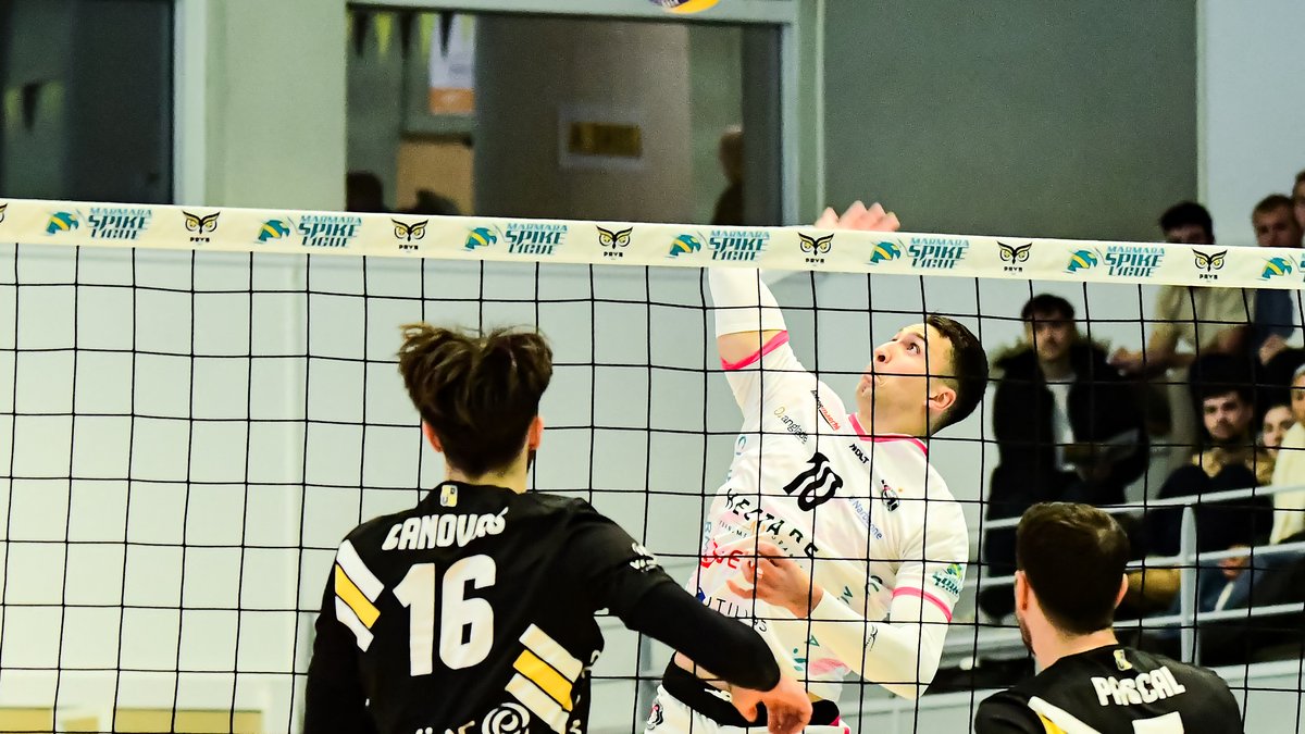 Volley-ball – SpikeLigue : malgré quatre balles de match, les Centurions Narbonne s’inclinent au tie-break au Plessis-Robinson