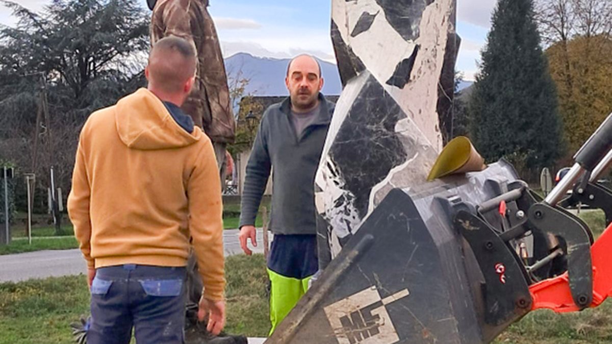 Moulis. Une nouvelle sculpture à l’entrée du village