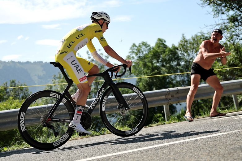 Tadej Pogacar dans la montée de Peyragudes pendant le contre-la-montre.