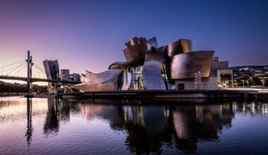 : En images Guggenheim, jumelles géantes, Fondation Louis Vuitton, Maison dansante... (Re)découvrez dix œuvres marquantes de l'architecte Frank Gehry