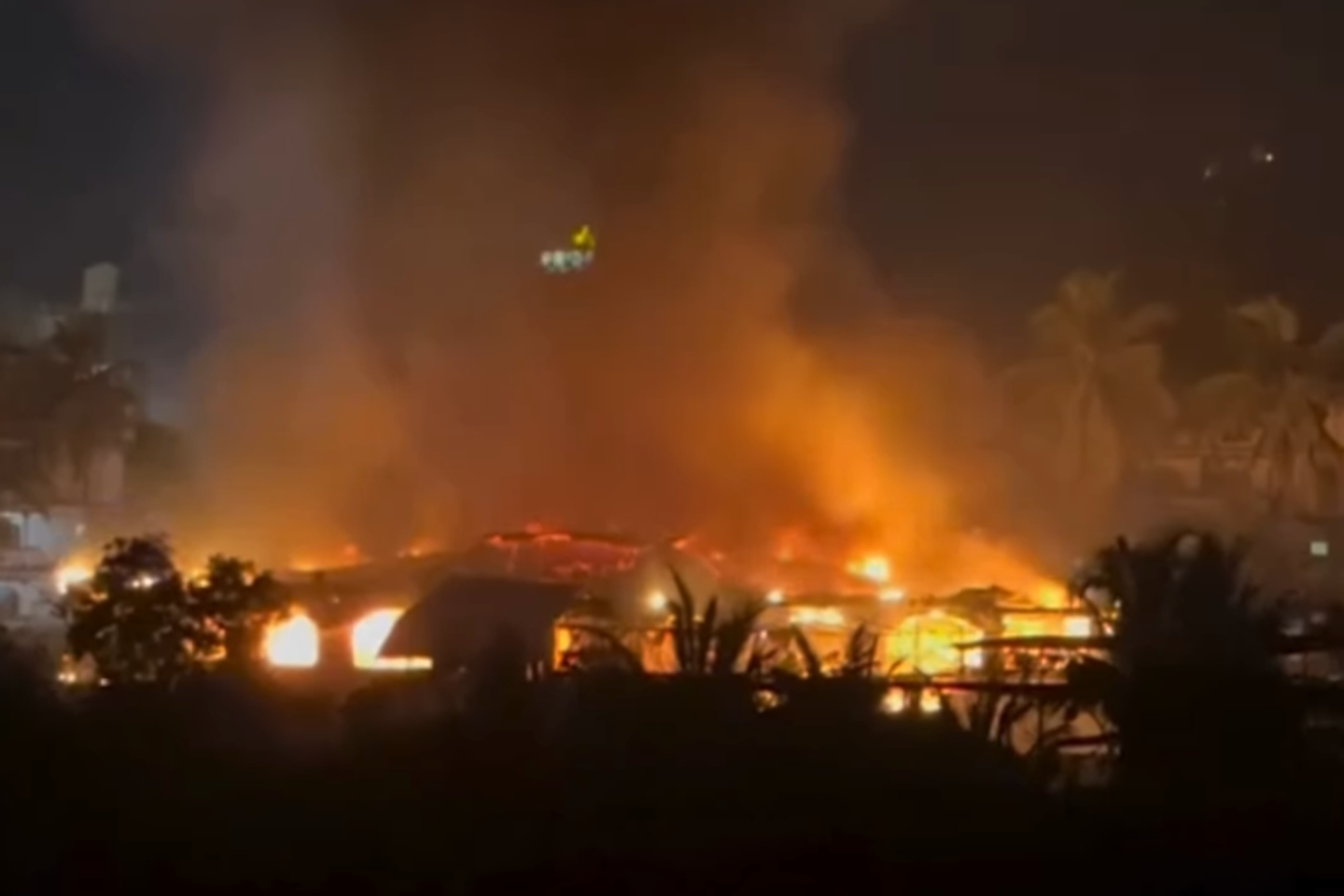 23 morts dans l’incendie d’une discothèque à Goa
