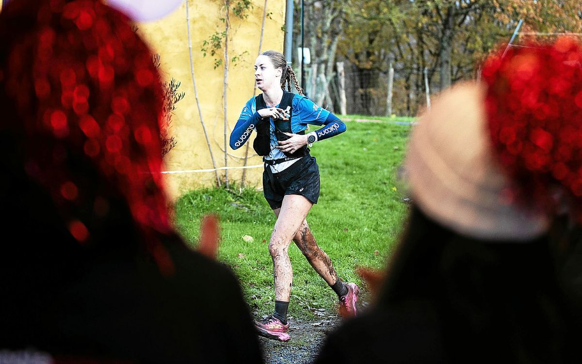Ancienne championne de Bretagne de cyclisme, Marie Camenen termine dans le top 5 des 56 km du Menestrail de Moncontour