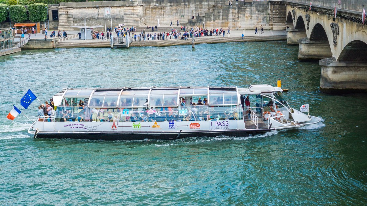 Paris : une campagne publicitaire tourne "gentiment" en dérision la politique sur les mobilités d’Anne Hidalgo