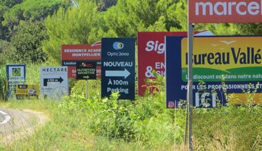Prix de "La France Moche" 2025 (1/3) : Forêt de panneaux, zones commerciales… “La France moche”, c’est loin d’être la meilleure publicité pour les villes