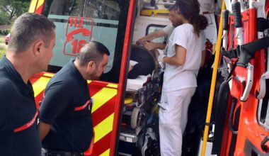Accouchement devant Intermarché : "On n’a pas eu le temps d’avoir peur" témoignent les pompiers qui ont mis au monde un bébé dans leur camion