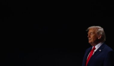 "Effacement civilisationnel", "censure", "répression de l'opposition politique"... Comment les Etats-Unis multiplient les attaques contre l'Union européenne