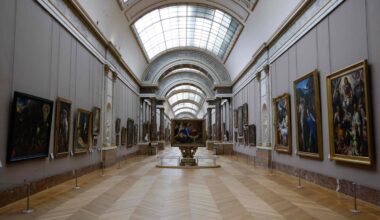 Les syndicats du Louvre déposent un préavis de grève pour le 15 décembre