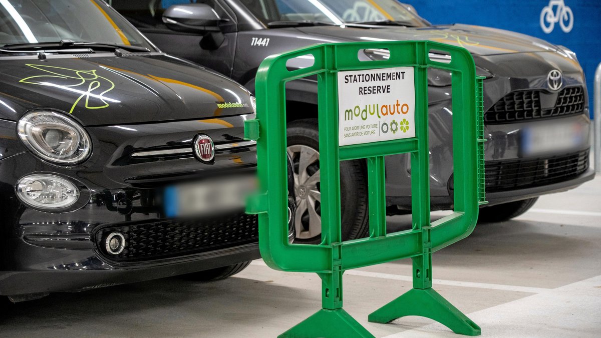 "Les véhicules en libre-service, j’en suis complètement fan" : 70 % des 3 600 particuliers abonnés ont vendu leur voiture