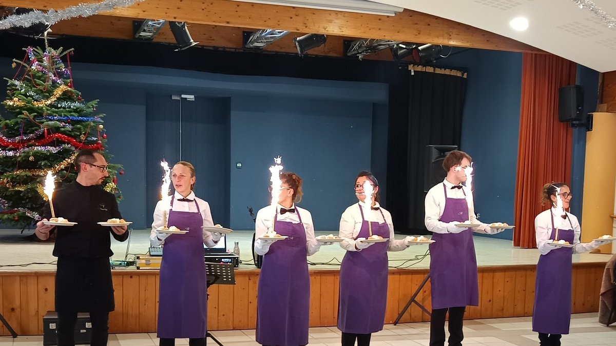 Roquefort. Les aînés ont eu droit au repas de Noël