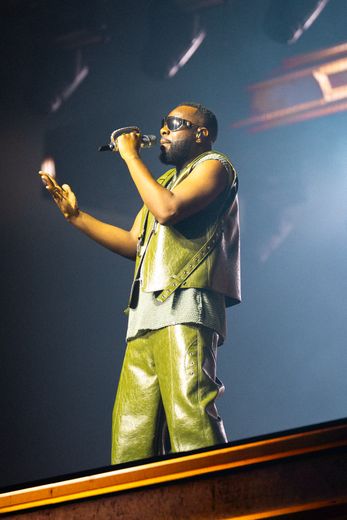 Faut-il souligner la puissance lyrique de la voix de ténor de Gims ? Mardi, il était en forme et en verve !