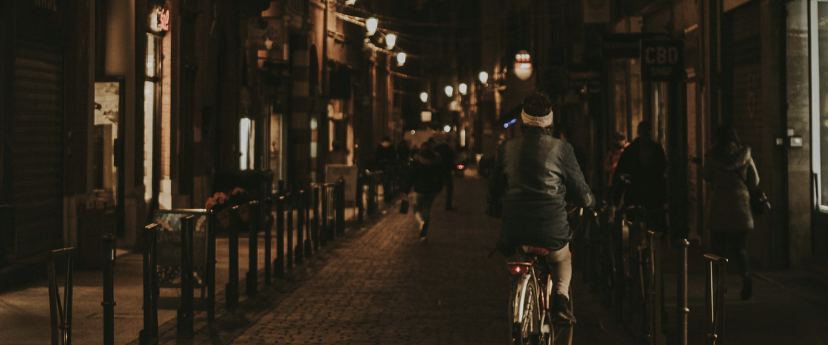 Balade nocturne spéciale Noël : une virée lumineuse à vélo dans les rues de Toulouse