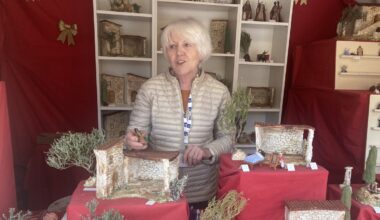 "Les jeunes reviennent acheter des santons", témoigne Hélène Prouger, pionnière du marché de Noël de Montpellier