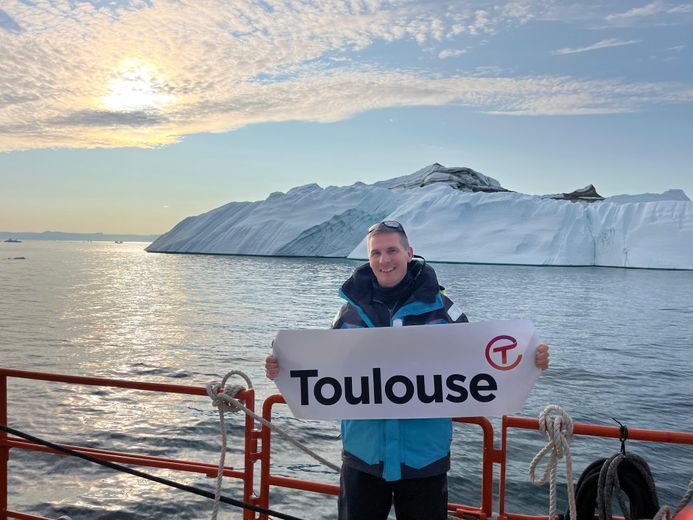 Très attaché à sa ville, Matthieu a reçu un prix du club des ambassadeurs de Toulouse ces derniers jours.