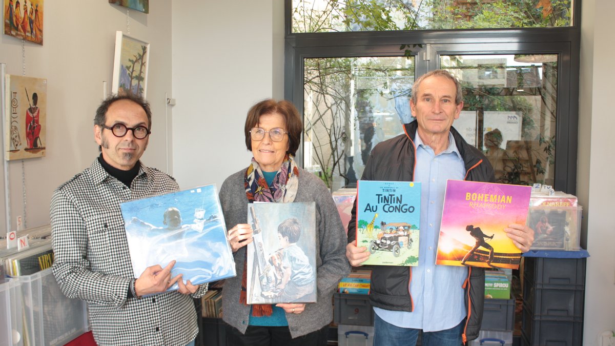 De nombreux tableaux en vente : une boutique éphémère pour soutenir les "Peintres d’Olt"