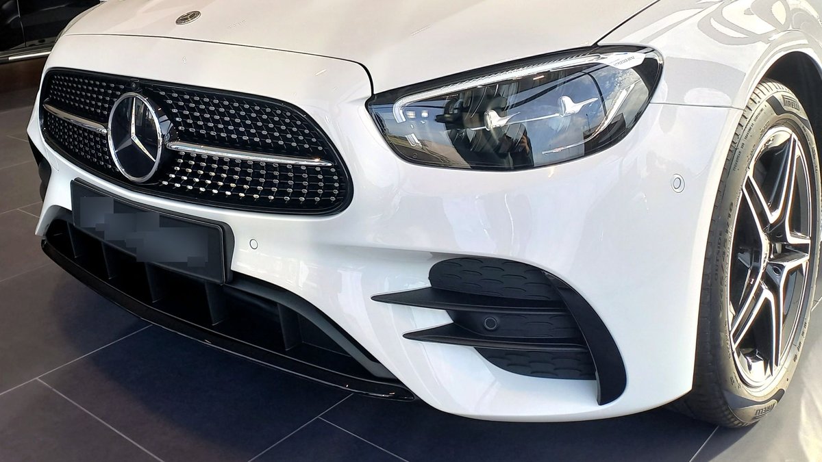 Gigantesque fraude à la TVA de 7,5 millions d’euros : les quatre vendeurs de voitures haut de gamme condamnés